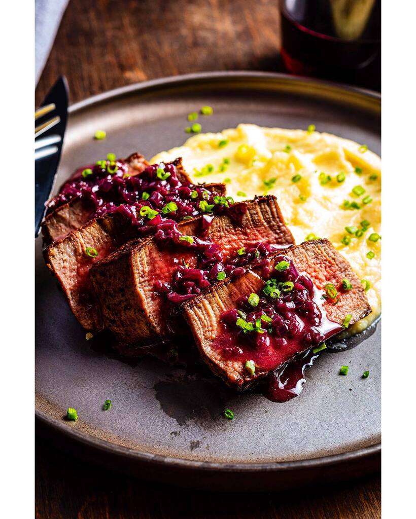 steveklise's tweet photo. IN MY FILETS. (Keeping it classic this Tenderloin Tuesday with this recipe for filet mignon with red wine-shallot pan sauce and parsnip purée, shot for an upcoming issue of @cookscountry with styling by @foodstampsandfinedining.) https://t.co/krV5HYEZBu https://t.co/6gatABJcAo