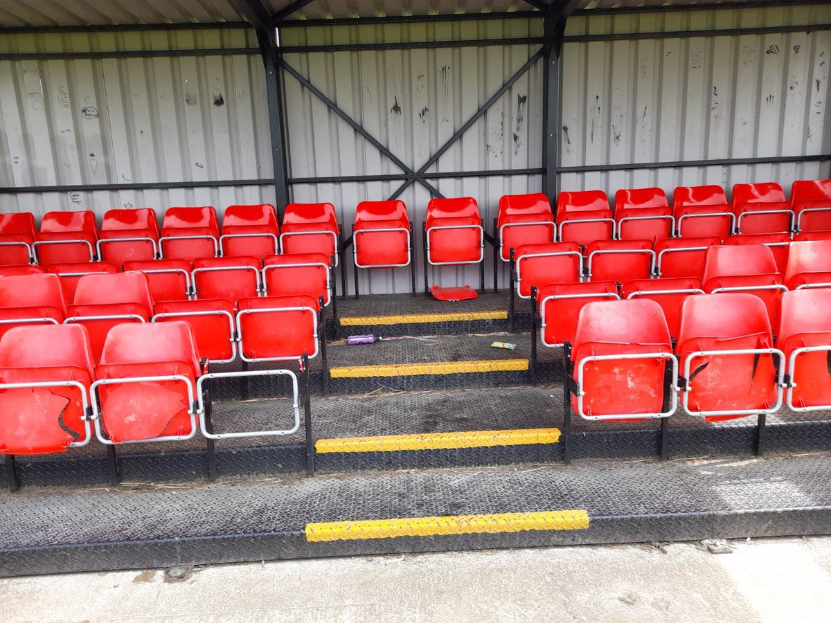 The ground team arrived at the Dragon Steel Stadium to find yet more mindless vandalism! We are hoping to get some news around the planning application for the fence that will hopefully put a stop to this. So frustrating for everyone involved with the club. <a href="/FAWales/">FA WALES</a> 😡😡😡