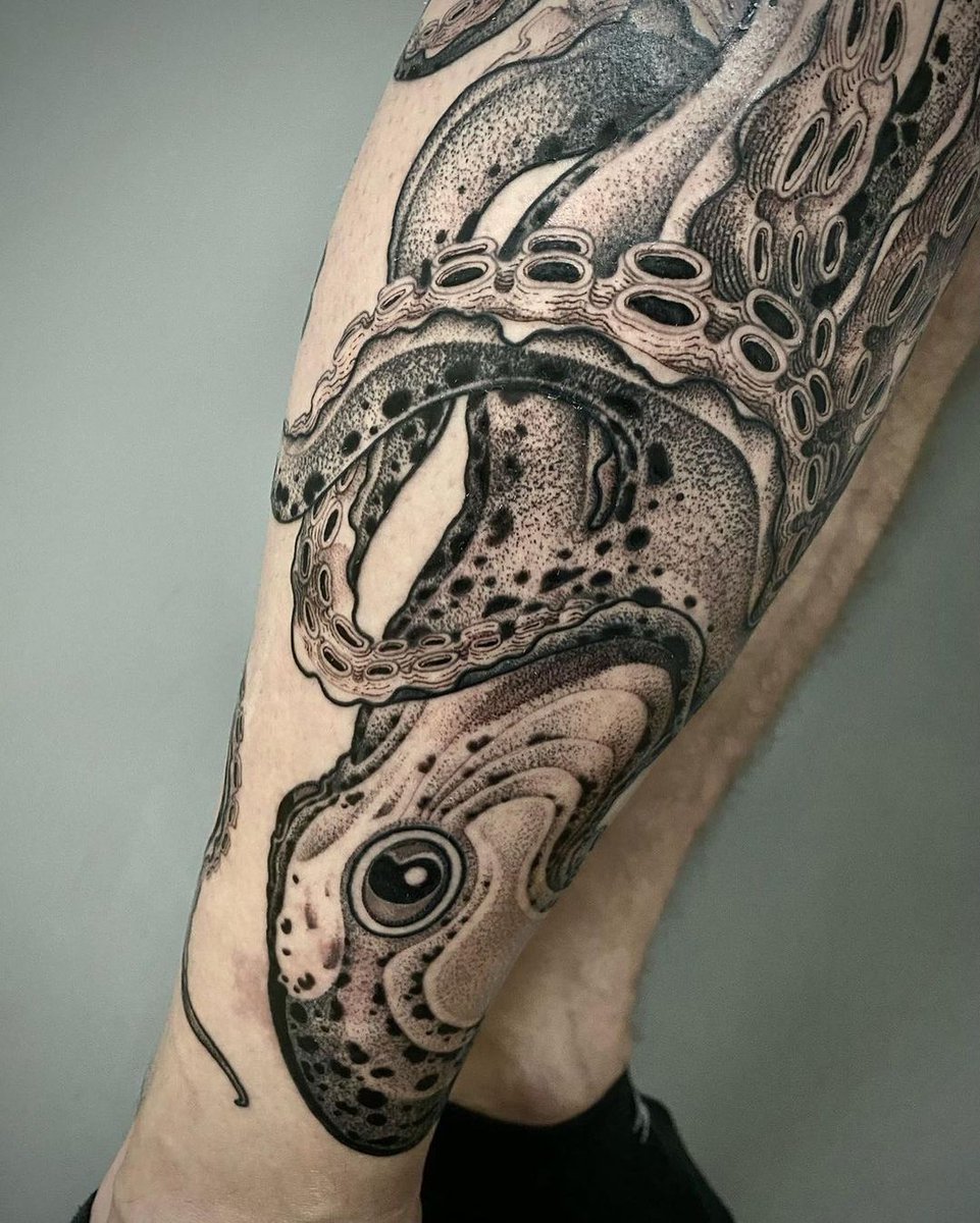 Octopus tattoo done by our colleague Rares

.
.
.
#tattoo #blackwork #blackworknow #blxink #darkestwork