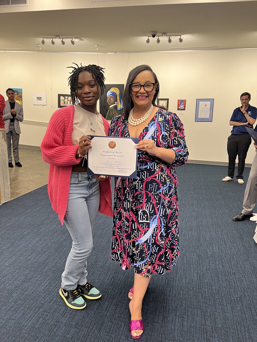 D.M. Therrell HS Art Teacher (@dmt_visual_arts) on Twitter photo Therrell artists Mikalah and Jewell at the 5th Congressional District Art Competition hosted by <a href="/RepNikema/">Congresswoman Nikema Williams</a> Thank you for celebrating high school visual artists! #APSarts @sara_womack <a href="/erickson_sarah_/">Sarah Erickson</a> <a href="/APSTherrell/">D. M. Therrell High School</a> Therrell artists Mikalah and Jewell at the 5th Congressional District Art Competition hosted by <a href="/RepNikema/">Congresswoman Nikema Williams</a> Thank you for celebrating high school visual artists! #APSarts @sara_womack <a href="/erickson_sarah_/">Sarah Erickson</a> <a href="/APSTherrell/">D. M. Therrell High School</a>