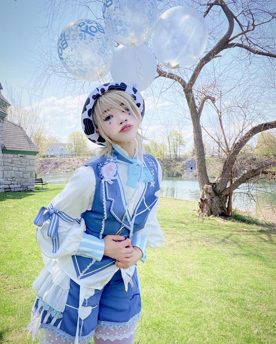 DecklynnM00's tweet photo. It’s a boy photo shoot 💙🧁🎂 #oujifashion #oujimodel #oujiaesyhetic #devilsinspired #goth #emo #blpnde #drcklynnmoo #decklynncastle #fashion #arsthetic #prince #mooking #blue #poc #model #alternative #punk #rldoll #doll #magic #princeboy #artist #anime #femboy https://t.co/gYAxnOvSFJ