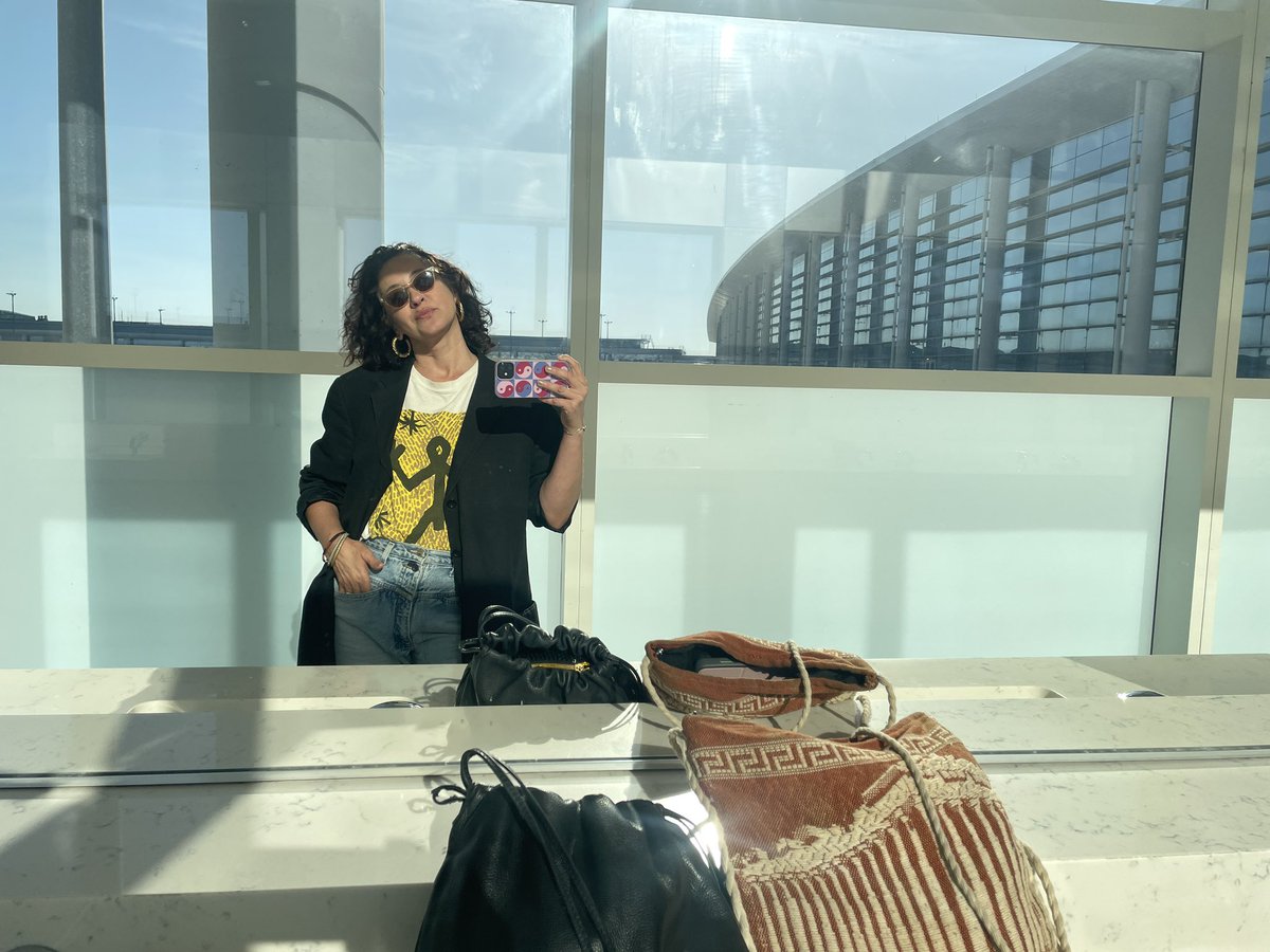 racquelhonore's tweet photo. Heading back To La La land for a talent gig and to get the shop back in biz https://t.co/MGYlCb4pnl ♻️ https://t.co/m9PVIjMrph