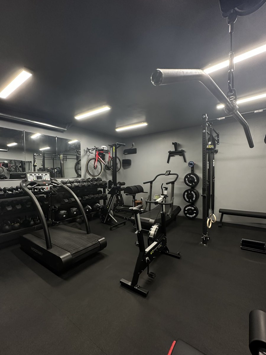 Ross Mackay tweet media