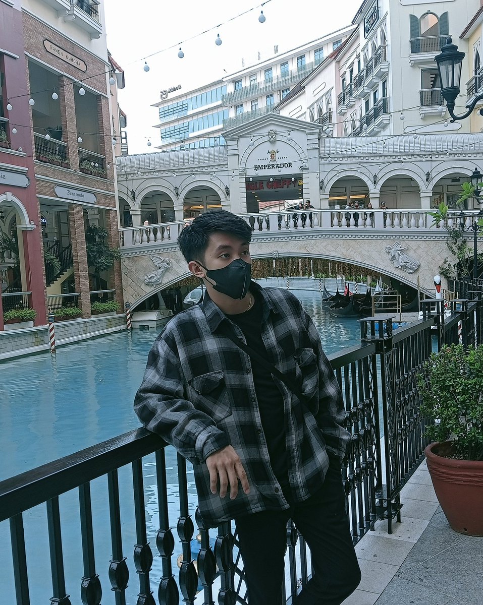 tiijMnl's tweet photo. ⛲🏞️ https://t.co/rE4da1izf9