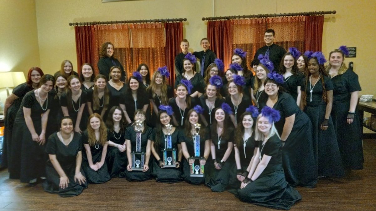 jcityTNschools's tweet photo. On this #TopperTuesday we would like to recognize the students of the @ScienceHill_JCS Choral Dept. who recently participated in a competition in Atlanta. They were awarded the following:
Jazz Choir - 1st Place
Renaissance Choir - First Place
Women's Choir - Third Place https://t.co/VJziXV07zP