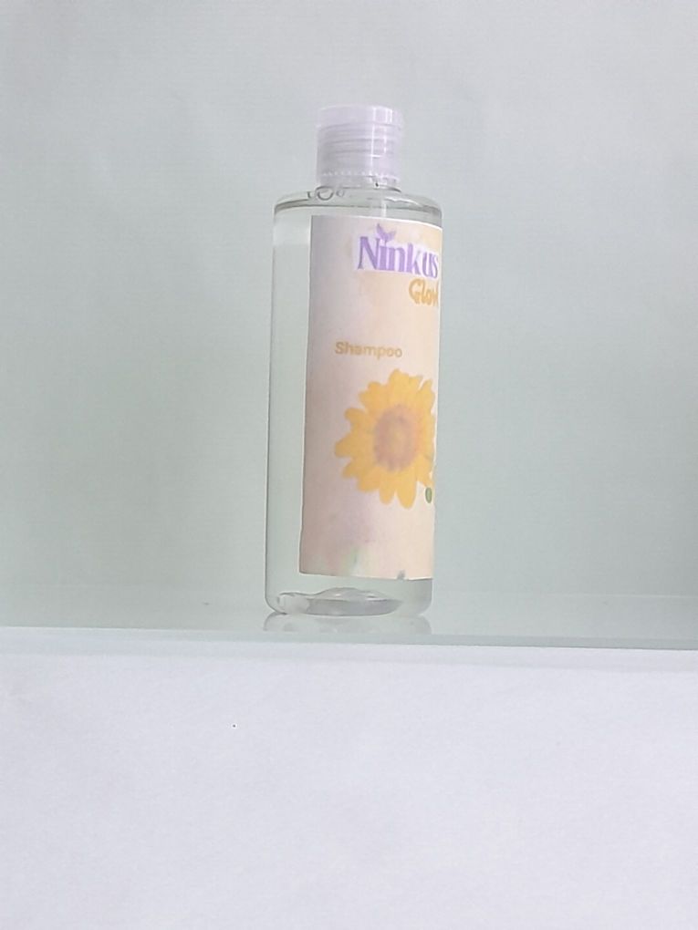 Ninkus clarifying shampoo works brilliantly. 
#Ninkus #healthyhaircare #healthyhaircareproducts #healthyhaircaretips #hairroutine #hairstyling #hairstylist #uniquegifts #unique #unitedkingdom #uniquegiftideas #uniquegiftshop #uniquegifting #uniquegiftsandmore
#Ninkus