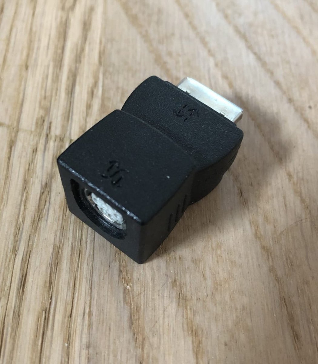 Linus Tech Tips tweet media