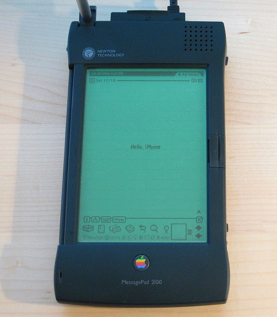 Linus Tech Tips tweet media