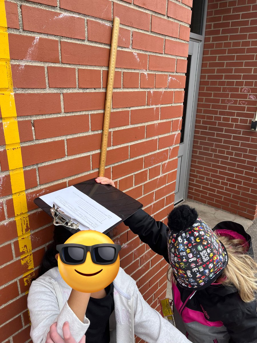 CassidyHDSB's tweet photo. Measure our heights in meters and then comparing the decimals outdoors before the rain comes. 📏☁️ 
@GS_Gators #HDSBSharesMath https://t.co/IUY2jdMBnv