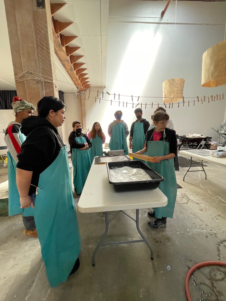 sfmade's tweet image. Last week, we at #SFMade had the pleasure of bringing in 2 classes from the MADE program from Downtown High to @ShotwellPaper for incredible paper making workshops with founder Pam!

A few students said they would love to pursue this in a summer internship or as a career! #sf