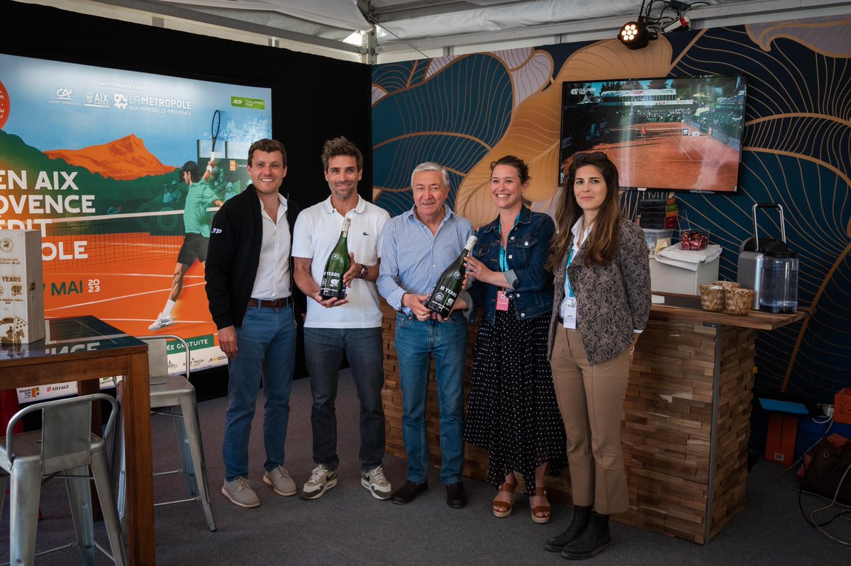 Merci à @ATPChallenger @atptour pour cette remise de prix organisée dans notre village partenaires pour récompenser le tournoi qui fête sa 10 ème édition !