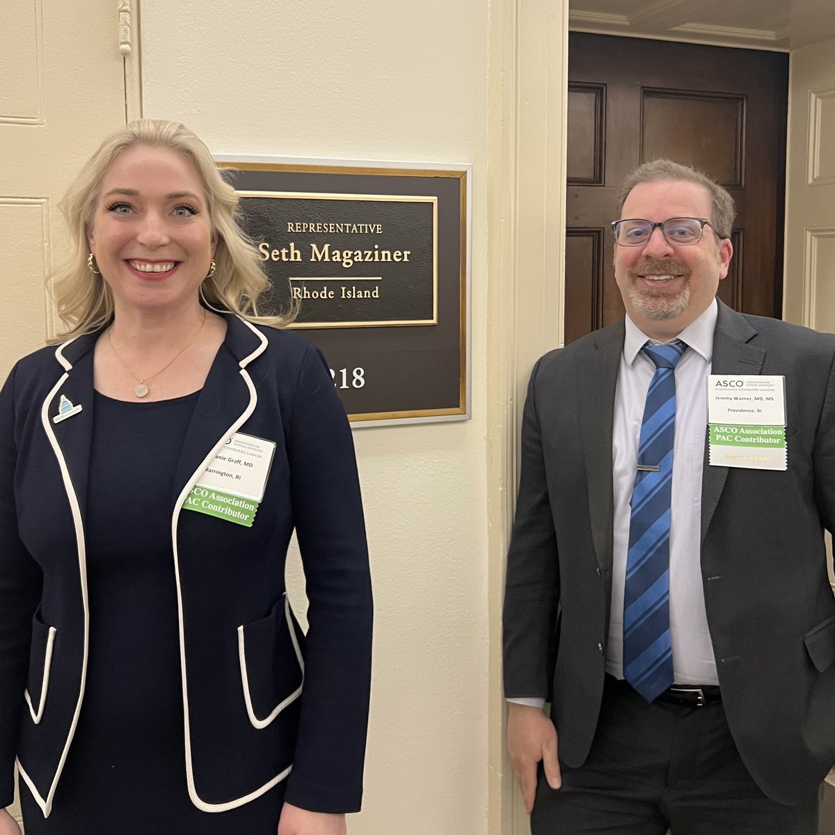 DrSGraff's tweet image. Dr Warner &amp;amp; I met w/#RhodeIsland @Rep_Magaziner staff during#ASCOAdvocacySummit &amp;amp; discussed
➡ Prior authorization reform #FixPriorAuth
➡ Banning of copay accumulator programs
➡ Sustainable cancer research funding
🙏THANK YOU to Rep Magaziner &amp;amp; staff for support on NIH funding!