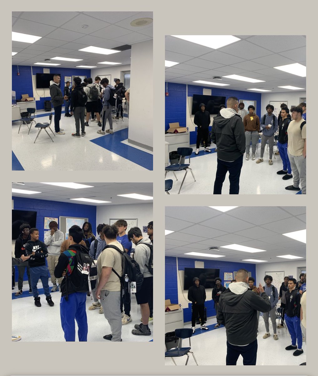 RecruitCapital's tweet photo. @capitalhighwv would like to salute and say THANK YOU to @ToledoFB @vkehres for stopping by today and talking to our student athletes-Football program- very much appreciative!!!
#RecruitCapitalFB
#NoDaysOff
#UniversityofToledo
#ToledoFB https://t.co/VVSmB6F6E9
