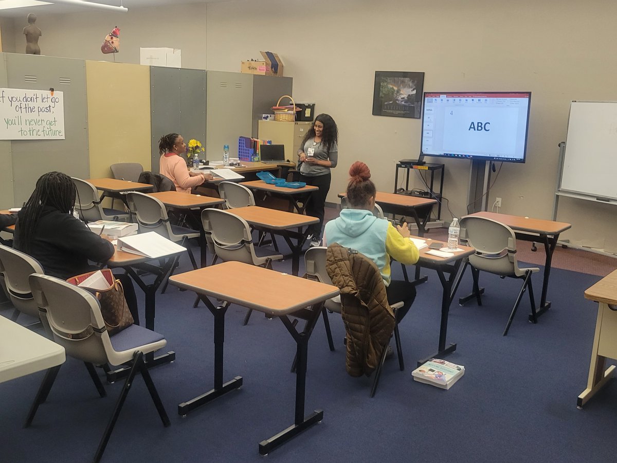 Workforce Investment Solutions is thrilled to offer a FREE nursing program designed to help the next generation of healthcare professionals start their journey! 

Learn more about the program and the way it has impacted many lives at worknetdecatur.org/nursing-bridge…