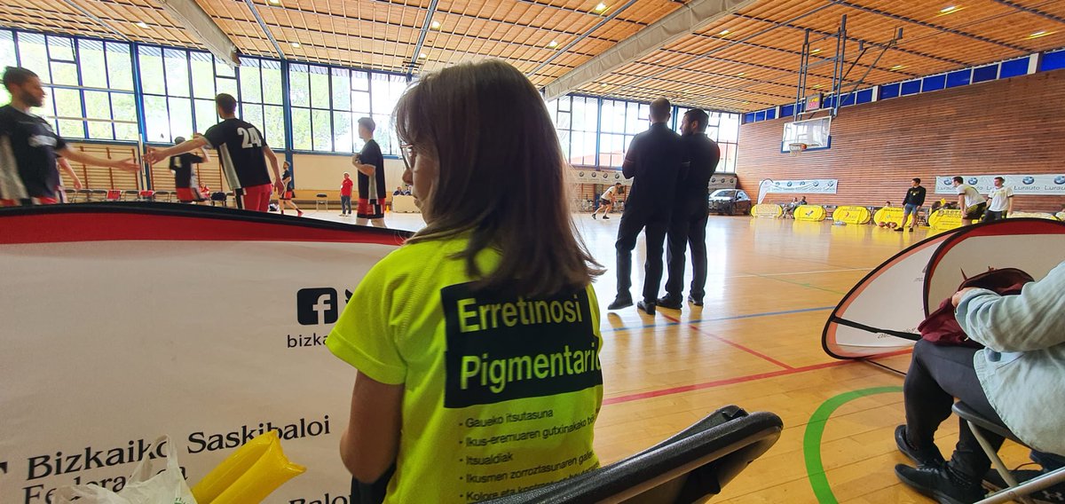 GetxoSaski's tweet image. De la mano de Haizea Vazquez y su aita Rubén (árbitro bizkaino) hemos querido darle visibilidad a la lucha contra la #retinosispigmentaria 

En nombre del Club GetxoSaski eskerrik asko Haizea eta eskerrik asko Rubén!

Toda ayuda que podamos ofrecer es poca!

Más info en el IG