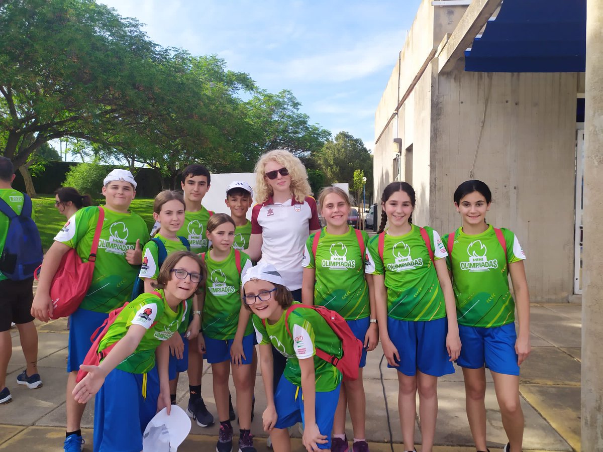 Nuestros alumnos de 5⁰ y 6⁰ de Primaria del <a href="/colegioTG/">CEIP Tierno Galván</a> ya se encuentran en Sevilla para disputar la quinta edición de las #Miniolimpiadas2023 escolares andaluzas de la <a href="/FAOlimpica/">Fundación Andalucía Olímpica</a> 

¡Mucha suerte a todos!

#RincónDeLaVictoria #Deporte #miniolimpiadas2023