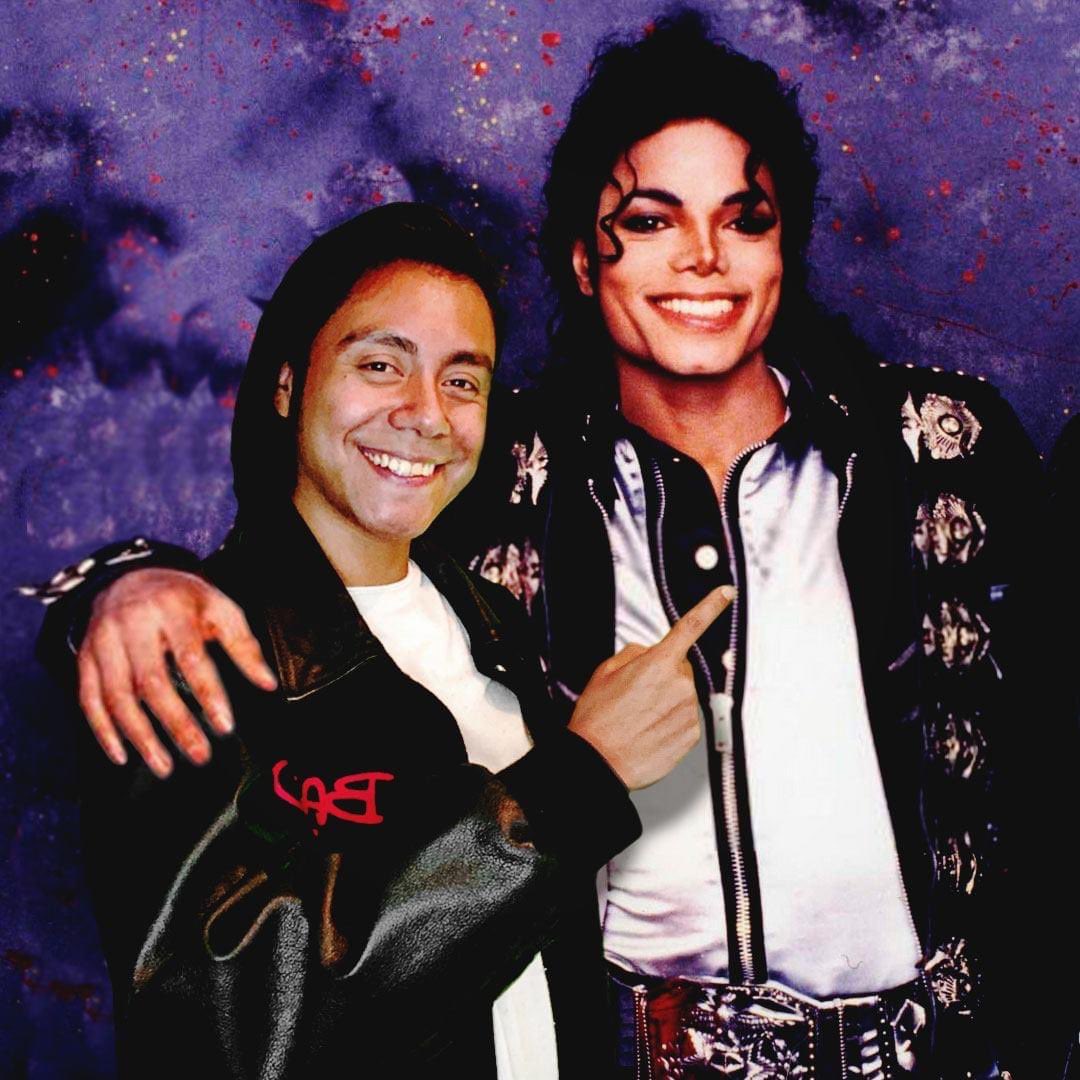 UrielMJJ's tweet photo. Me with #MichaelJackson 

(I wish) https://t.co/4YeE1pG3oW