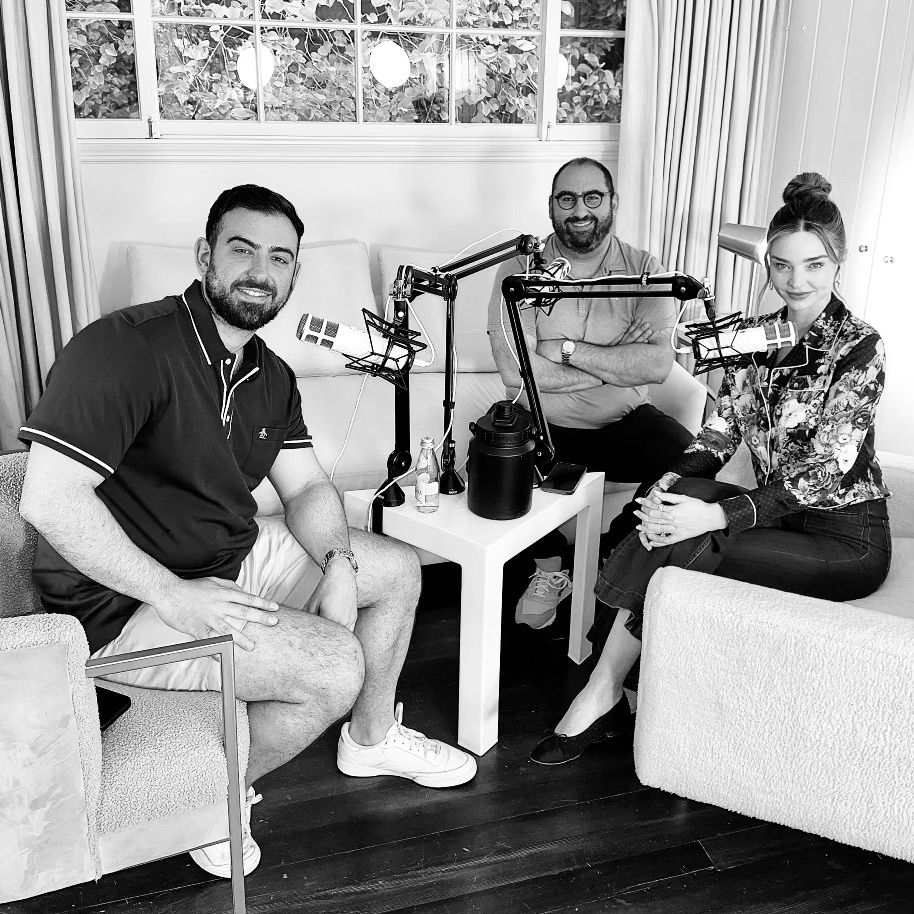 PatrickTanahan's tweet photo. Our conversation with @MirandaKerr is out today on @TheFounderHour! You definitely won't want to miss this one! ����
Accomplished model, @VictoriasSecret Angel, and founder of organic skincare brand #KORAOrganics.
Listen here:
https://t.co/yqoOQppvlq https://t.co/ZoxYyPmfPP