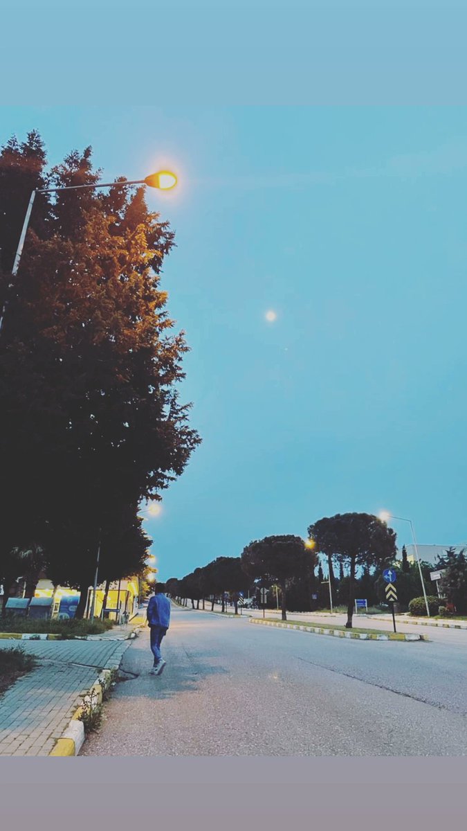 ozgurrraktas's tweet photo. #deu #devil #illuminati #campus #MetGala #view #fourway #highway #myway https://t.co/Pj1JFiRN8n