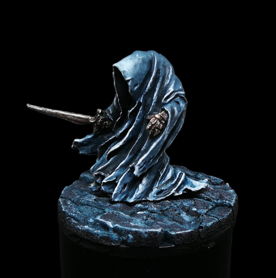 Andomear's tweet image. The Tainted
 
I removed the background and IV made him look more sinister.

#mesbg #ringwraith #LordOfTheRings #WarhammerCommunity
