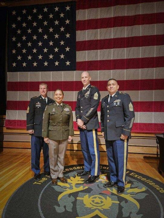 #USArmyReserve Sgt. Maj. Quinee Penales, Command Sgt. Maj. Ralph Meneses and Command Sgt. Maj. Noel Peyton graduated from the Sergeant Major Distance Learning Course on Apr. 27, 2023, at Fort Bliss, Texas.

#ArmyMedicine