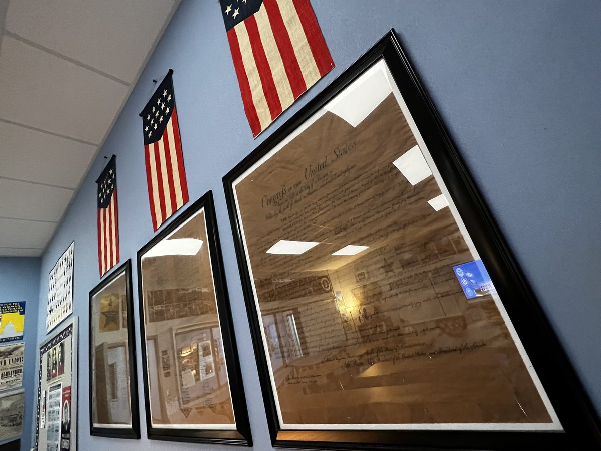 MrNesossi's tweet photo. The 10 Commandments are displayed in my church & in my heart, but not in my classroom. Period. My classroom proudly displays the Charters of Freedom. This doesn’t include the 10 Commandments, but instead the first 10 Amendments to our Constitution. #ALLStudentsWelcome 🇺🇸 https://t.co/8zJVHnfJ83