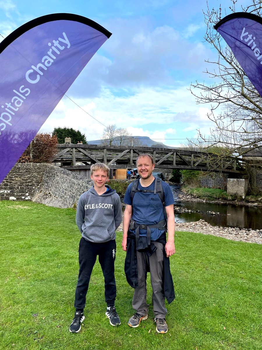 LeedsRTresearch's tweet photo. What a day for a big walk on some of the finest footpaths Yorkshire has to offer.
We're delighted to give back to a charity that supports world class @LeedsNhs hospitals and feel proud to be part of the wider research efforts.
@LDShospcharity
#Radonc
#EveryPatientCounts https://t.co/1K7fzOEF3k