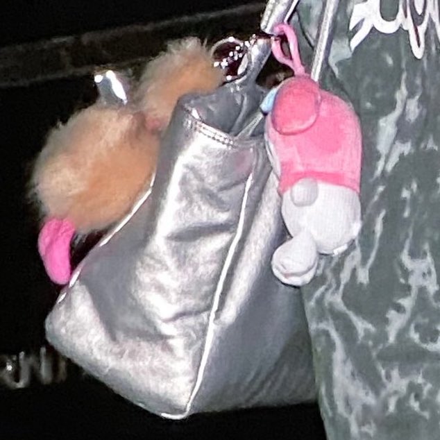 tinyjusilver's tweet image. details