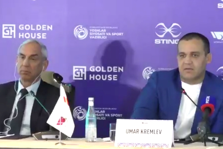 Sports_Examiner's tweet photo. TSX REPORT: @IBA_Boxing to identify new U.S. boxing fed; remembering long jump superstar #RalphBoston; #Ukraine aths will not compete in events with @Olympicrussia ~ https://t.co/Sqpvey2OlD @FIE_fencing @Judo @USABoxing https://t.co/Mvyu0L73tX