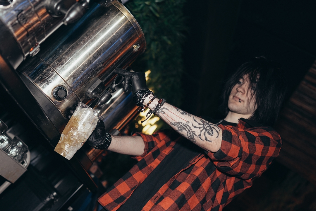 karmakavabar's tweet image. Our kava drinks are the perfect solution for those looking for a healthy and natural way to unwind.  #KavaSoothe #NaturalRelaxation #StressFreeLiving #KavaBarHealing #HealthyLifestyleGoals"  karmakavabar.com/?utm_content=s…