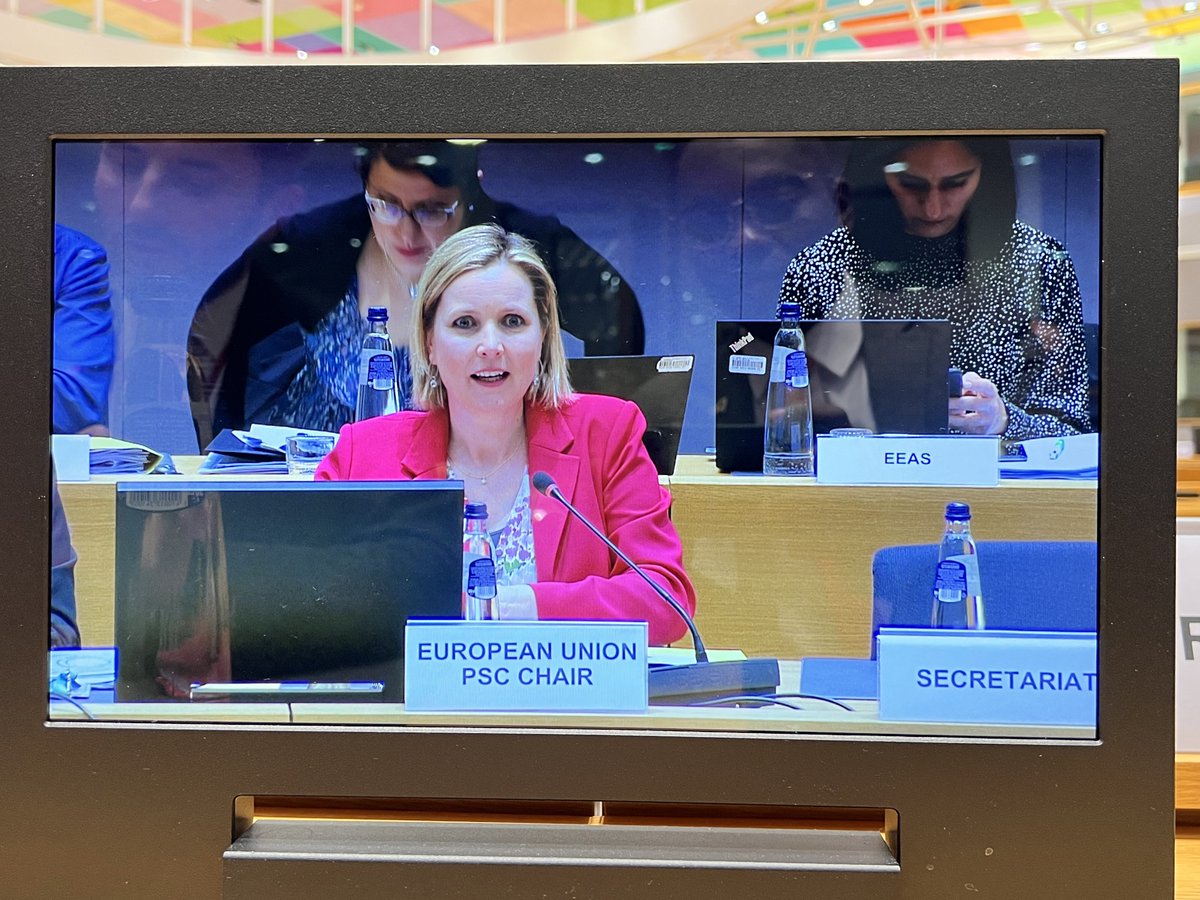 BurundinAddis's tweet photo. #HappeningNow: In the premises of Europa Building, 6th Joint Informal Retreat between the #EuropeanUnion Political and Security Committee (#EUPSC) and the #AfricanUnion Peace and Security Council in #Brussels. The Delegation of #Burundi is led by Amb. @willynyamitwe. https://t.co/ldT3i17pHZ