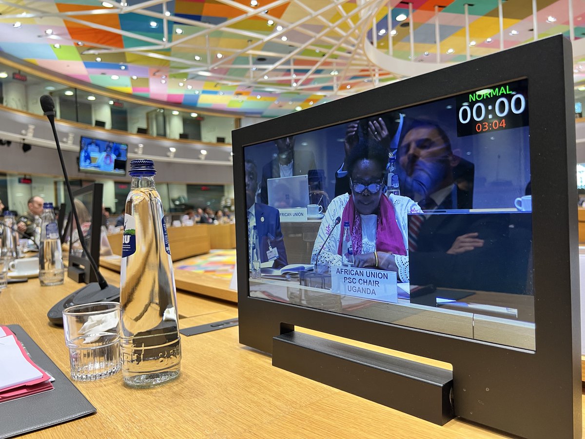 BurundinAddis's tweet photo. #HappeningNow: In the premises of Europa Building, 6th Joint Informal Retreat between the #EuropeanUnion Political and Security Committee (#EUPSC) and the #AfricanUnion Peace and Security Council in #Brussels. The Delegation of #Burundi is led by Amb. @willynyamitwe. https://t.co/ldT3i17pHZ