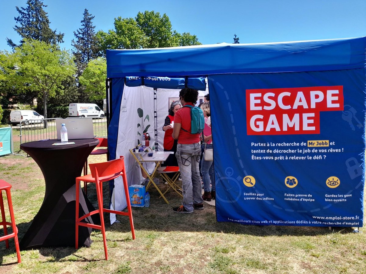 Place de l'#emploi et de la #formation à Solliès-Pont : l'occasion pour les visiteurs de découvrir de manière ludique l'Emploi Store, pour Patricia c'est une expérience et des exercices enrichissants