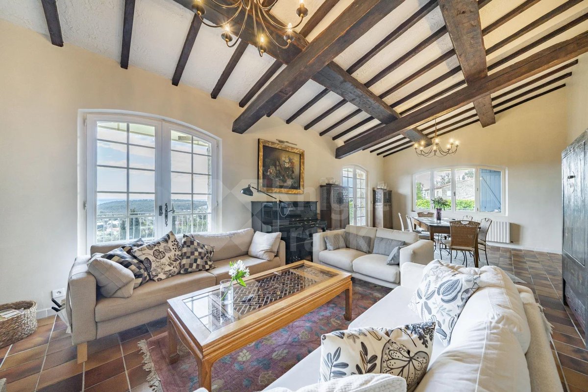 EstateNetFrance's tweet photo. Indeed charm and serenity are guaranteed for this #stonehouse with a #panoramic sea view

REF. 9447
➡️ https://t.co/DMCVq5IMP4
. . .
#knightfrank #knightfrankfrenchriviera #kfhomes #lifeatknightfrank #realestate #FrenchRiviera #CotedAzur https://t.co/KjkPLrLIw1