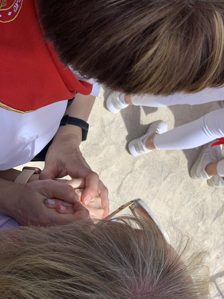 Asta13Streaming's tweet photo. La carrera de las mujeres de la carrera @caballosdelvino #caravacadelacruz https://t.co/RMWQJf3E2a