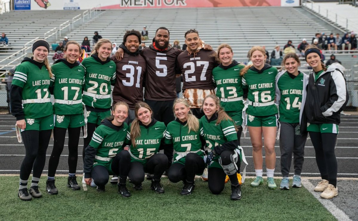 Brugh_Crew's tweet photo. Wasn’t the ending we hoped for but still so grateful for the opportunity to play these last 3 years. Thank you to @neohioflag @BrownsYouthFB @Browns for making this all possible! This has been an unforgettable experience and we will cherish all the memories that we made! #family https://t.co/DBNn1sLED7
