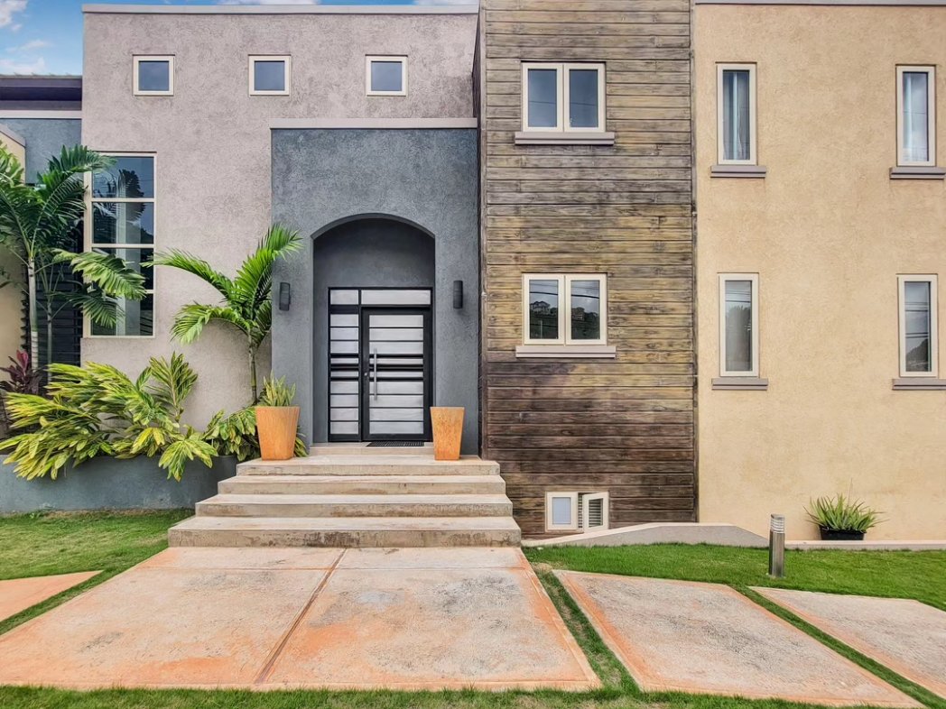 RoTheRealtorJa's tweet photo. TUESDAY THOUGHT: Sometimes, later becomes never. Do It Now!

Now, feast your eyes on this spacious 2 bed 2 bath #Redhills Apt with a picturesque view of the city.

JMD $40,000,000

Let's talk🇯🇲🏡

MLS66982 #MayfairAvenue #StAndrew
Powered by @kellerwilliamsj https://t.co/NkJCVbg9UM