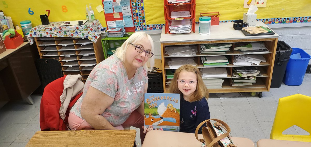 MonninBrent's tweet photo. Chestnut School celebrating Right to Read Week this week! Very important readers in Reading with our children https://t.co/Yj10edgznc