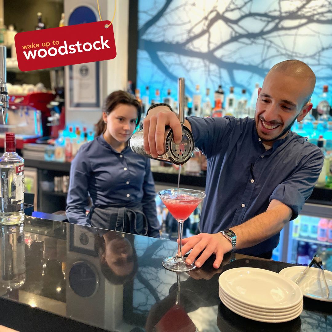 WUTWoodstock's tweet photo. Celebrate #WorldCocktailDay tomorrow by heading to Woodstock for your favorite pour! With great bars and drinks, it's the perfect place to cheers 🍹🍸 #CocktailDay #WoodstockBars #Cheers!

#Cocktails #Bar #Woodstock #VisitWoodstock #WakeUpToWoodstock #WUTW #Oxfordshire https://t.co/ARTd7megeV