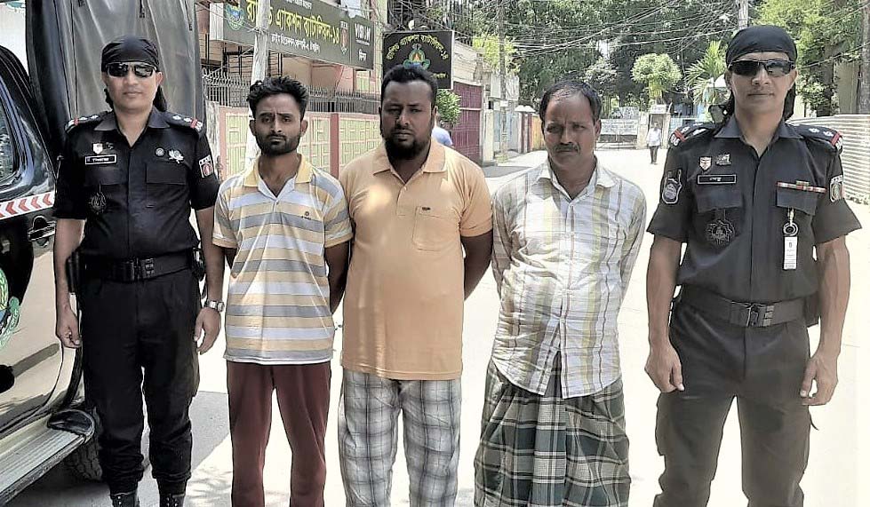 টাঙ্গাইলে হত্যা মামলায় বাবা-ছেলেসহ আটক ৩