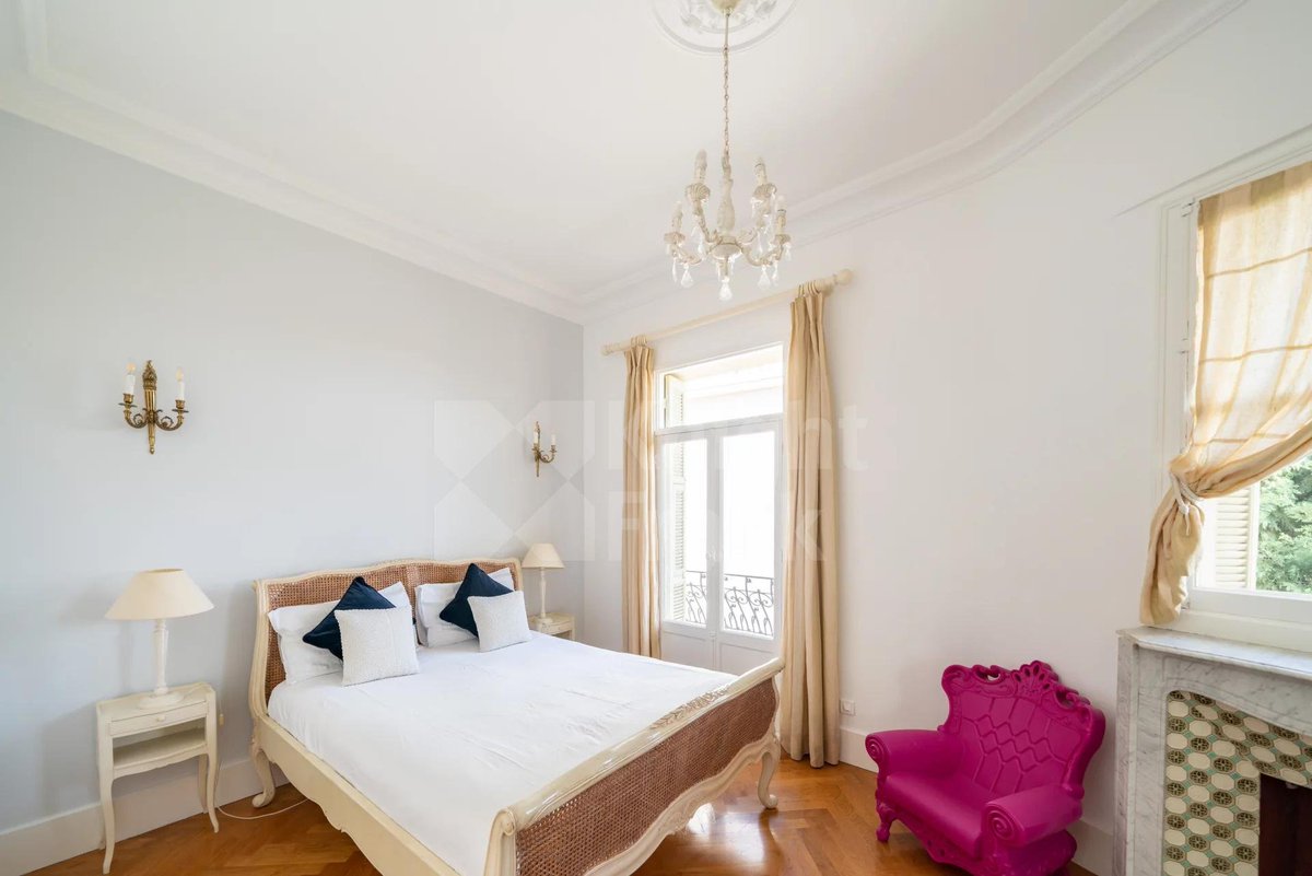EstateNetFrance's tweet photo. Sophisticatedly maintained its origin and its touch of elegance 🌸

This beautiful historic home is located in the city center of Villefranche-sur-Mer.

➡️https://t.co/Ai1w5xfEdV
. . .
#KnightFrank #KnightFrankFrenchRiviera #FrenchRiviera #RealEstate #property https://t.co/kYysT0Nyv6