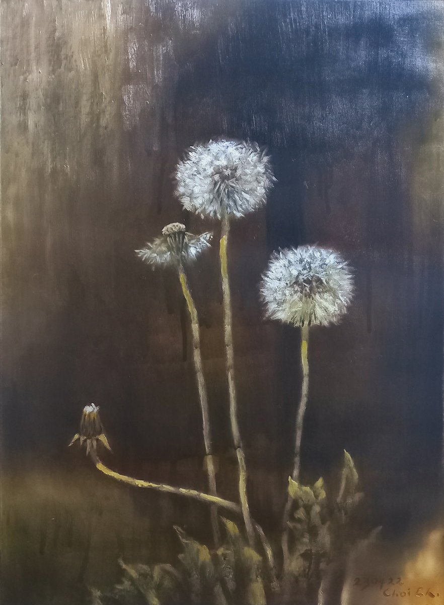 민들레 그리기. painting ; dandelion
Material : water, oil on paper 
2023.04.22
민들레, dandelion : It overwinters as a rosette in winter and blooms in spring. With its strong vitality, it never dies just by being stepped on.
youtu.be/xUdxajozBvw
#painting #dandelion