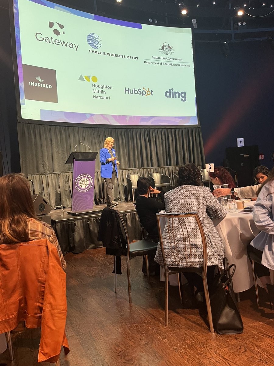 PaulineLogan's tweet image. Talk on role of CTO and when and how to find one @babsogrady at the @TechFoundHer bootcamp in @RoundRoomDublin #TechFoundHer @LEODublinCity @DCCEconDev