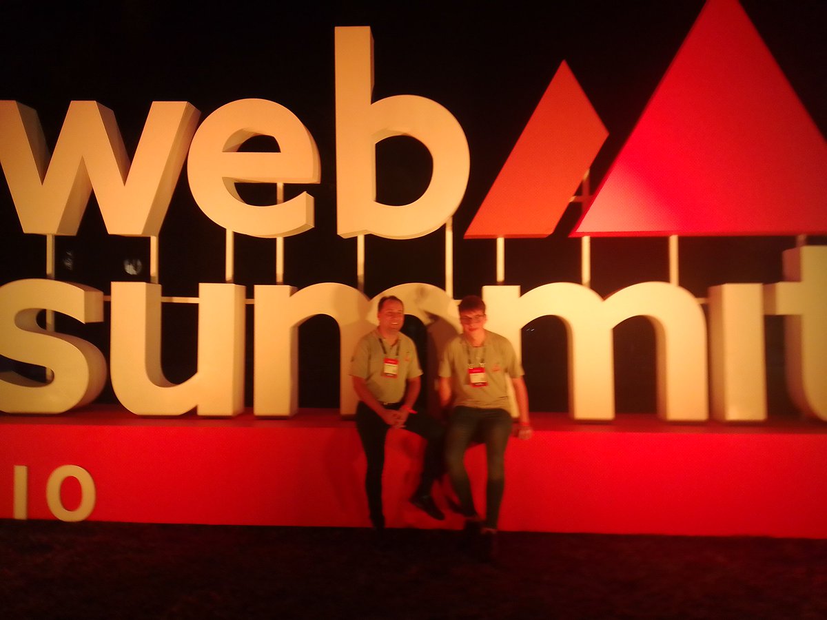 😍Con el equipo de CrESI soñando a lo grande. En un evento de tecnología y startup más grande del mundo. Exponemos el jueves!!! #websummit <a href="/WebSummitRio/">Web Summit Rio</a>