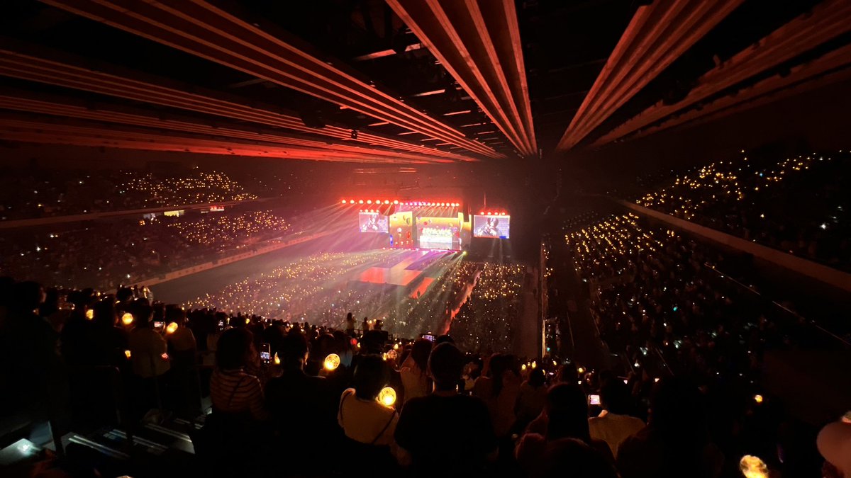 peace_nsb's tweet photo. Bu da seyirci tarafindan ☺️ 02.05.2023 #ateez_in_Tokyo #ateez #kpop https://t.co/5P5EviFEmE