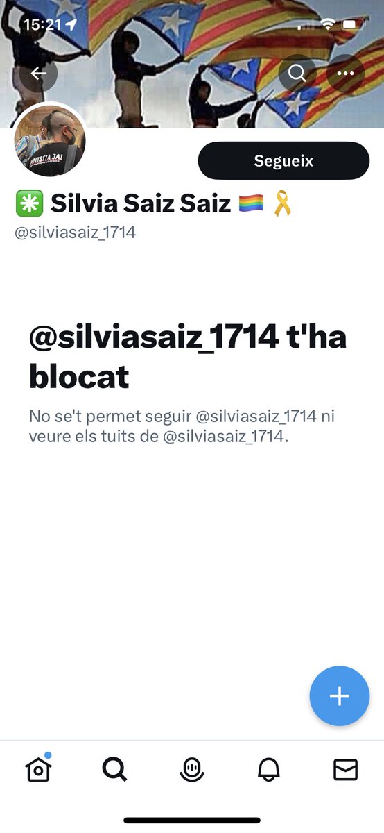 Lo de aquesta senyora deu ser manía persecutoría. Jo que no soc un perfil politic, li deu molestar que les persones pensin.