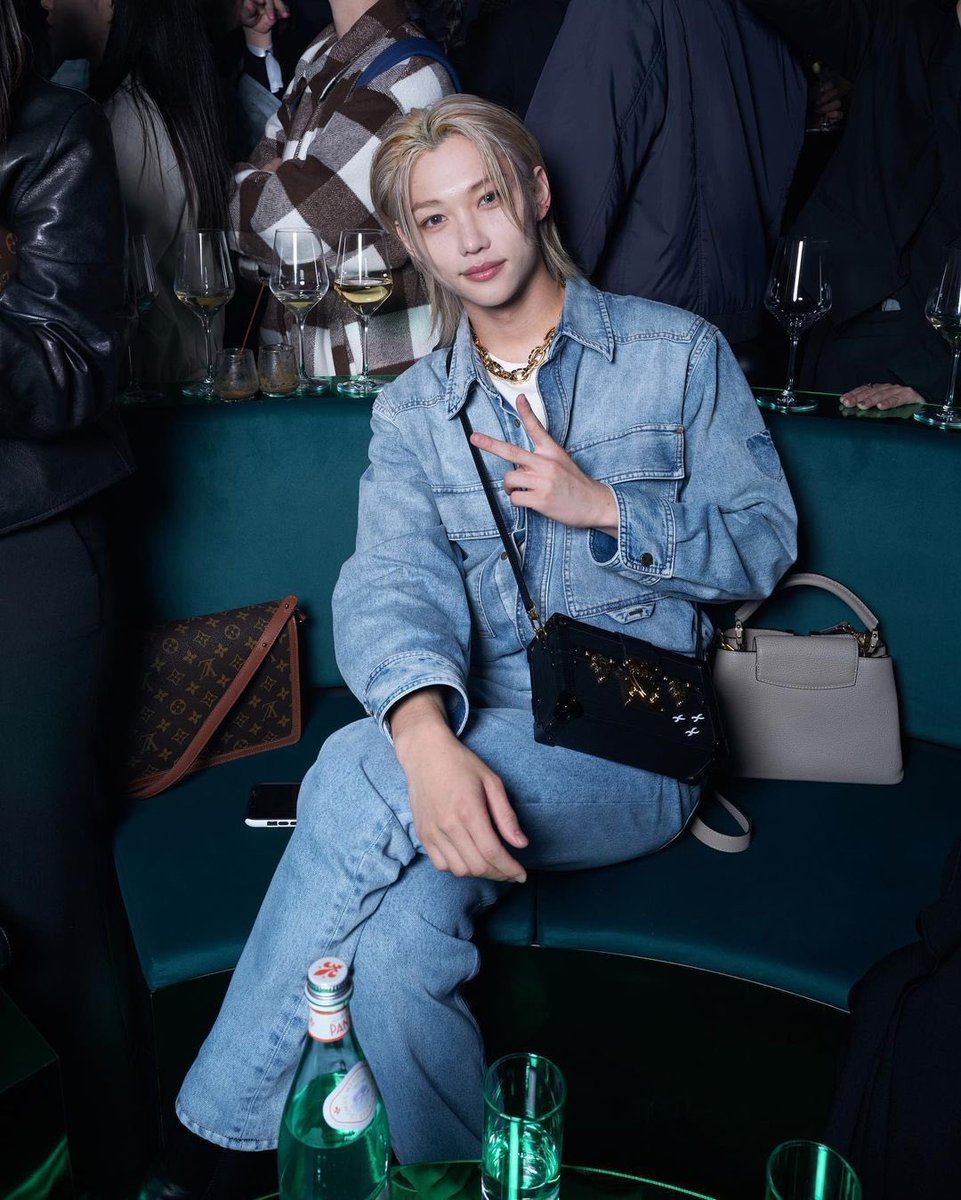 felixselca's tweet photo. #Felix  #felix_lvfashionshow #FELIXxLouisVuitton Flame https://t.co/I3sRopvCOk