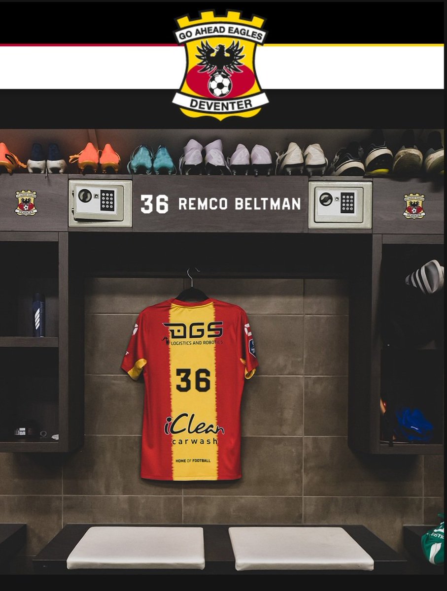 GAE_Remco's tweet photo. Mijn eigen plek in de kleedkamer van @GAEagles 

#kowet #GoAheadEagles #Deventer https://t.co/FTR7lU5lC6