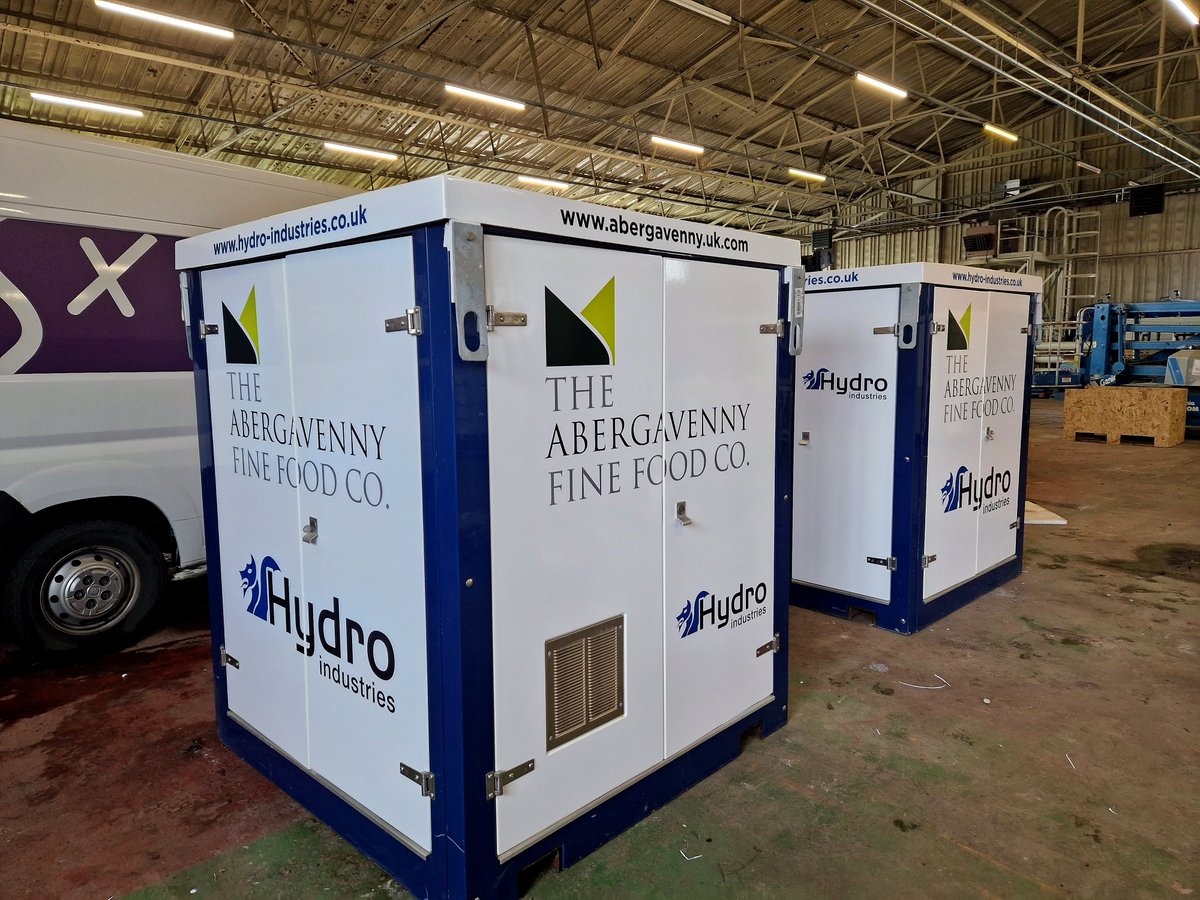 SxSwansea's tweet image. Water treatment unit graphics completed for Hydro Industries &amp;amp; Abergavenny Fine Foods

Give us a call on 01792 797202 and we'd be more than happy to discuss your ideas and come up with a plan of action to get you noticed!!

#selfadhesivevinyl #vinylgraphics #signagesolutions