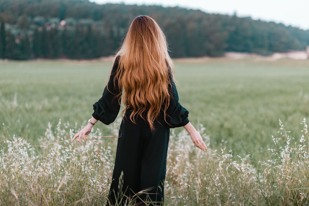 Feel the wind in your hair...on a pretty warm Spring Day!   Or do you wish your hair was long...then text or call me at 413-300-9971 and get #hairextensions 
#westernmahairextensions #annmariewalts #loftsalonstudio #makeoversbyannmariewalts